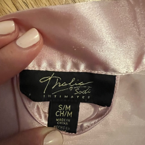 Night Robe - Picture 3 of 3